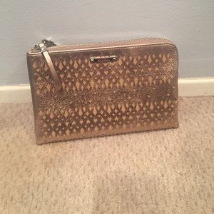 Stella and dot wallet