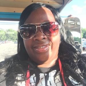 Meet your Posher, Tywanna