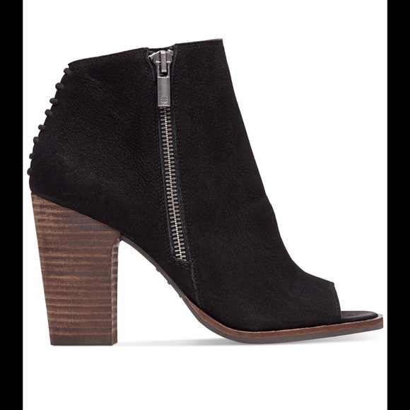 🆕🎉HP🎉LUCKY BRAND BOOTIES 🎉 - Picture 3 of 4