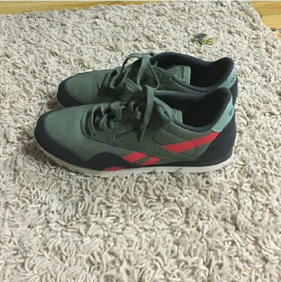 Reebok classics