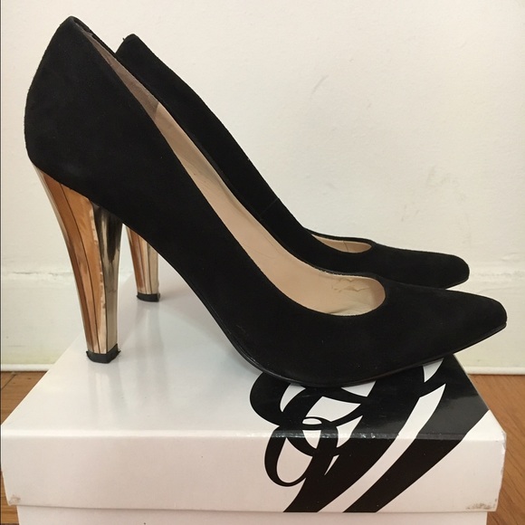 Nine West Shoes - ⭐️FINAL MARKDOWN Black and gold Nine West heels