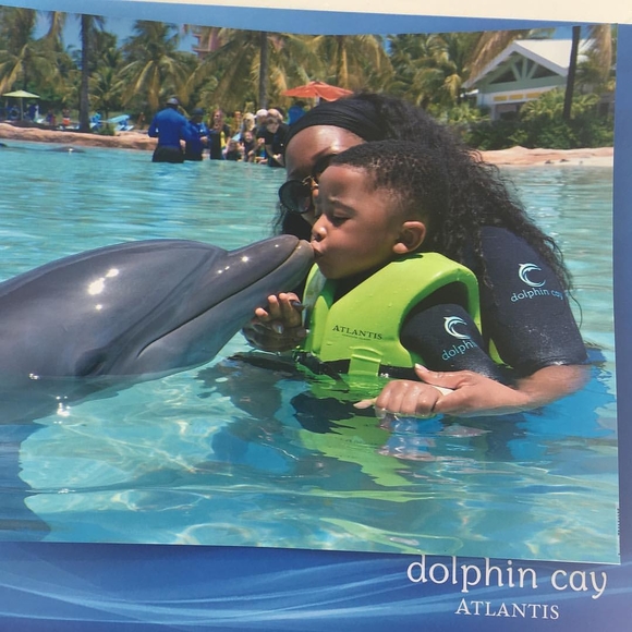 Meet your Posher, Tanzy