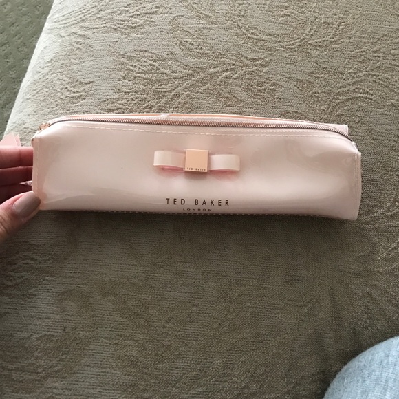 Ted baker nude pink bow pencil case.