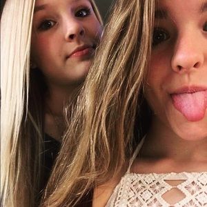 Meet your Posher, Brooke