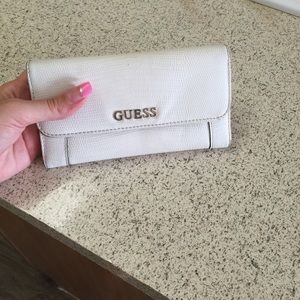 Guess big wallet