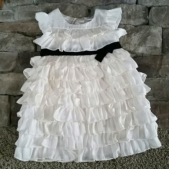 !!CLOSET CLOSING!! Baby Gap ruffled dress