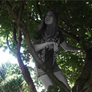 Meet your Posher, Rebecca