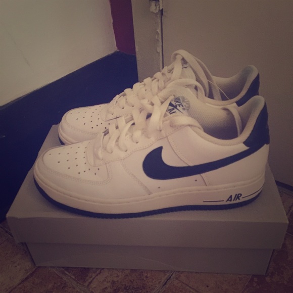 Nike Aka Uptowns
