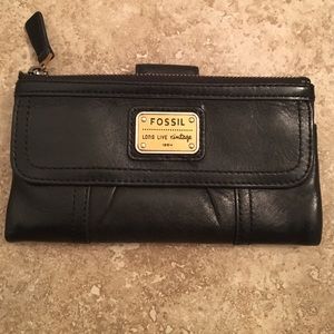 black leather fossil wallet!