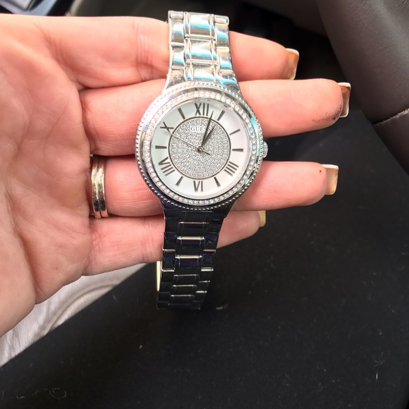 GUESS diamond watch - Picture 2 of 2