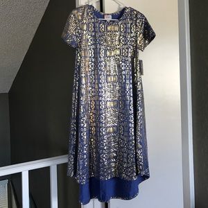 NWT- Lularoe Elegant Line Gold Foil Carly XS