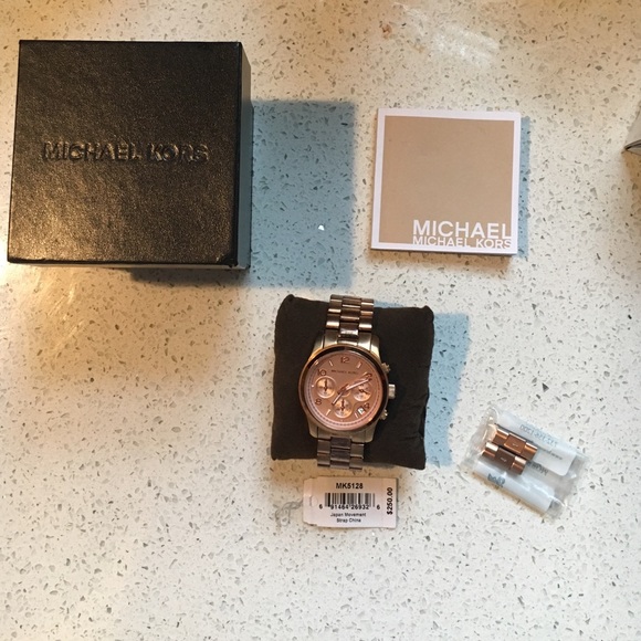 Michael Kors 528 Rose Gold Watch 