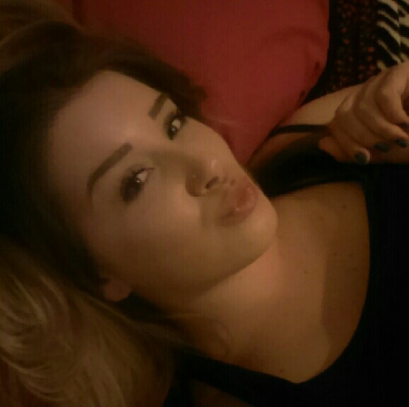 Meet your Posher, Alyssa