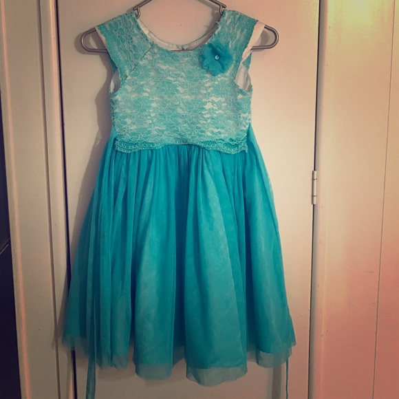 Little girls size 8 party dress