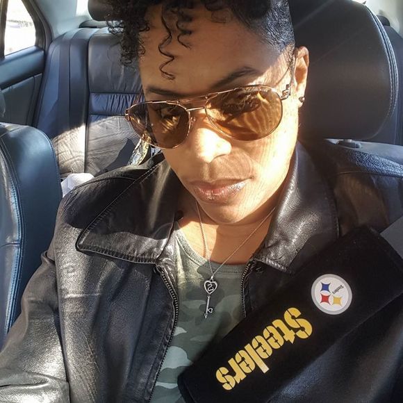 Meet your Posher, Danna - Picture 1 of 1