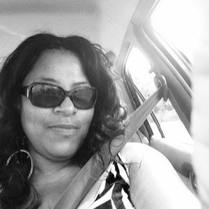 Meet your Posher, Elaine