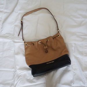 Michael Kors tan purse