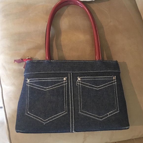 Purse - Picture 2 of 3