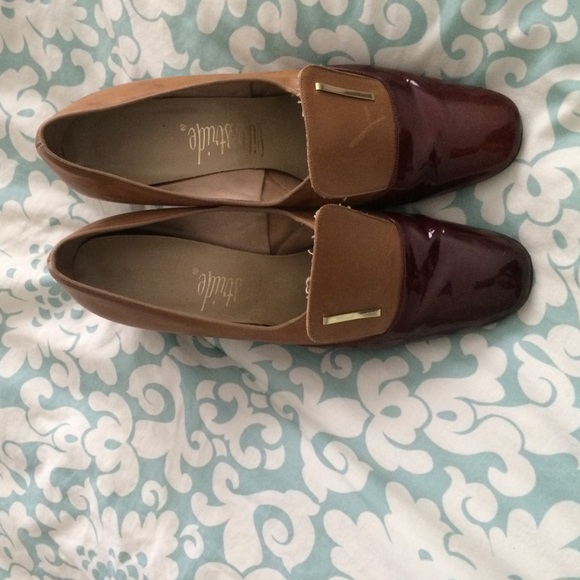 Vintage Brown/Tan Life Stride heels, size 8