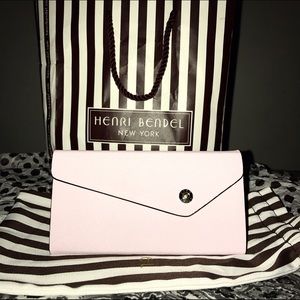 Henri Bendel Sunglasses Case