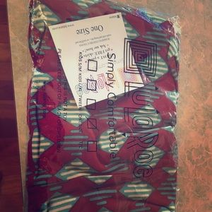 Brand new Lularoe leggings.