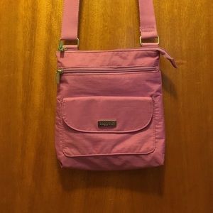Baggallini cross body, great condition