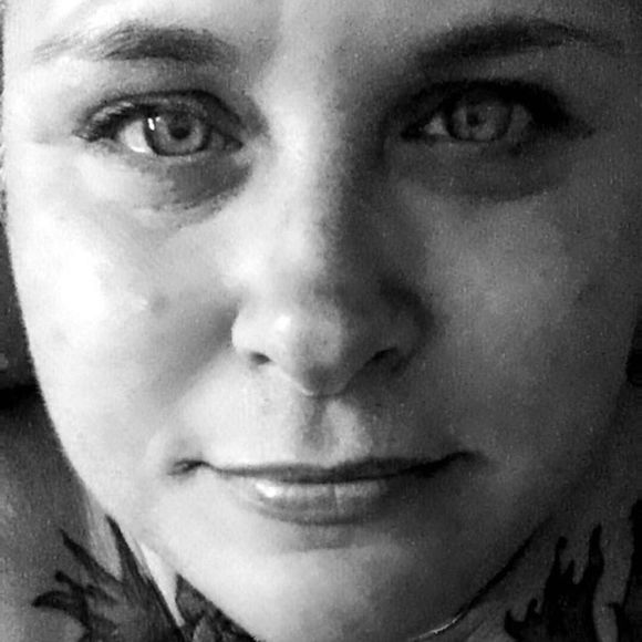 Meet your Posher, Malissa