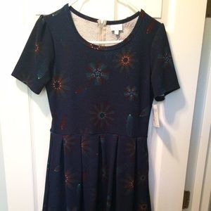 One Day Sale!! LulaRoe Amelia 👗 Dress M, BNWT