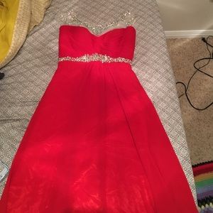 Gorgeous prom dress!