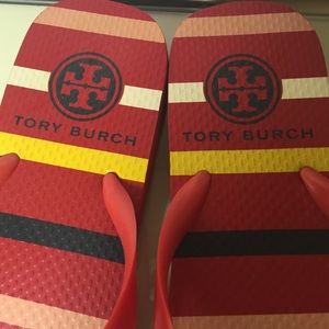 Tory burch flip flop with large logo