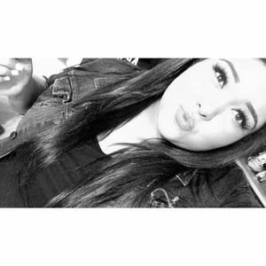 Meet your Posher, Aliya