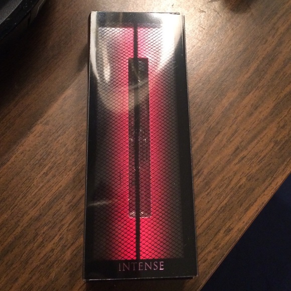 🎉Sale!🎉 Victoria's Secret Intense Perfume