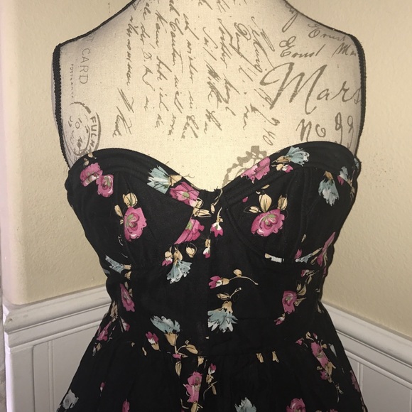 Strapless summer black floral dress - Picture 2 of 4