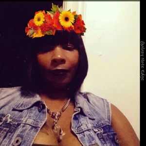 Meet your Posher, Sandra