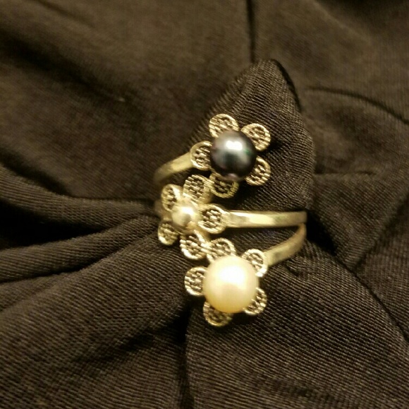 Pearl dual flower ring - Picture 2 of 2