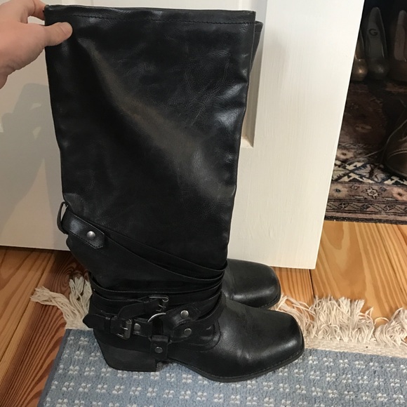 Black boots