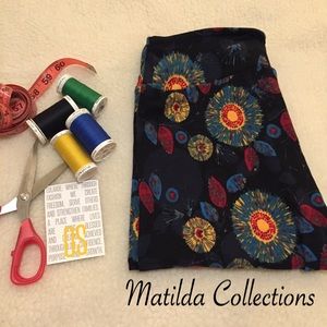 LulaRoe Flowers OS Leggings