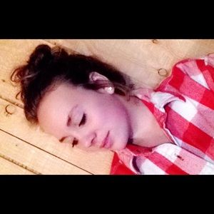 Meet your Posher, Addie