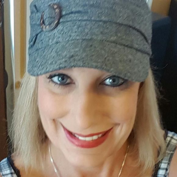 Meet your Posher, Leann