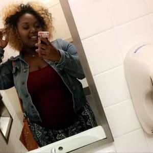 Meet your Posher, Zoyriahh