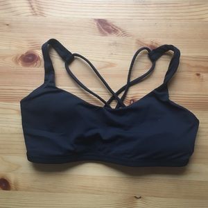 Lululemon size 8 black sports bra