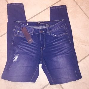 NWT Rock & Royal Destressed Skinny Jeans - Size 13