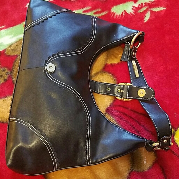 pures - Picture 3 of 3