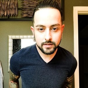 Meet your Posher, Erick