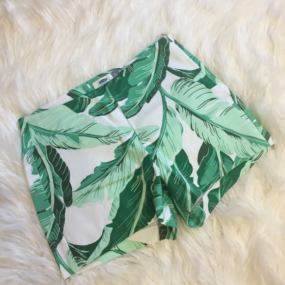 Old Navy Banana Leaf Shorts