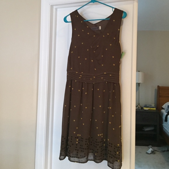 Cute cress with Asymmetrical neckline