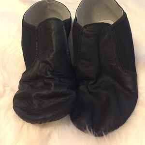 Dance shoes