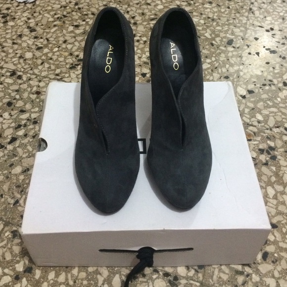 Fabulous Aldo Boots - Picture 2 of 4