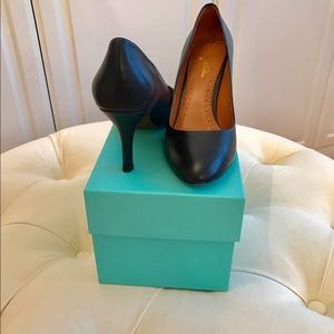 Brooks Brothers Navy heel