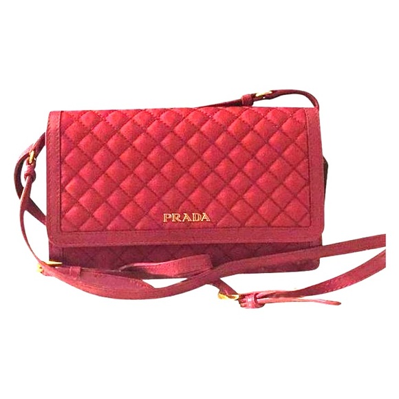 MAKE OFFER 👛Authentic PRADA👛cross body wallet - Picture 1 of 4